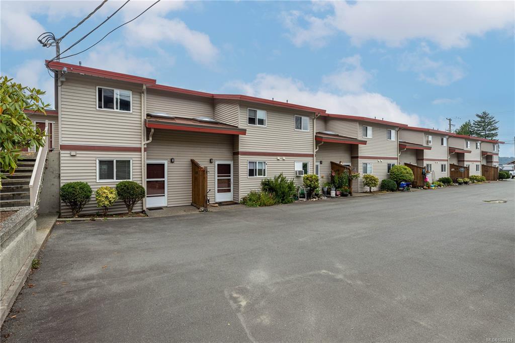 824 Island Hwy S, 1044121, BC,