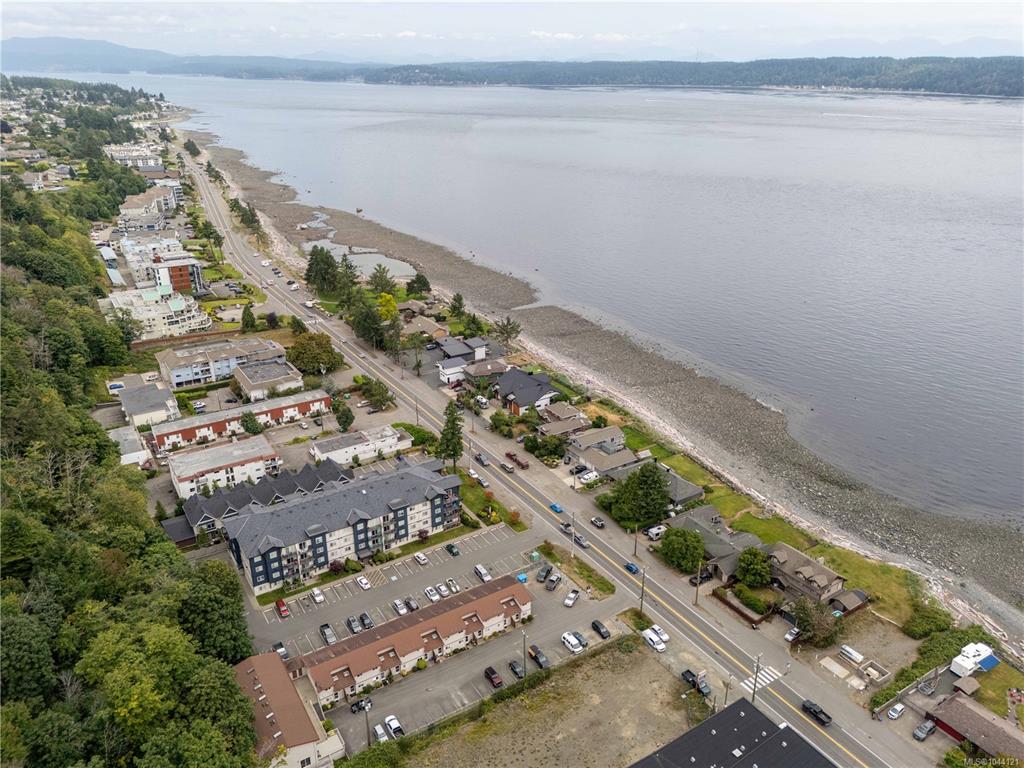 Third View of 824 Island Hwy S, Seahaven, Campbell River, BC, V9W 1A8