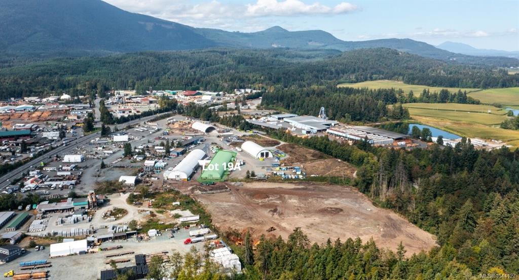 Second View of 9401 Trans Canada Hwy, Chemainus, BC, V0R 1K4