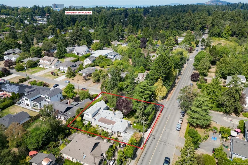 Third View of 3935 Scolton Rd, Saanich, BC, V8N 4E1