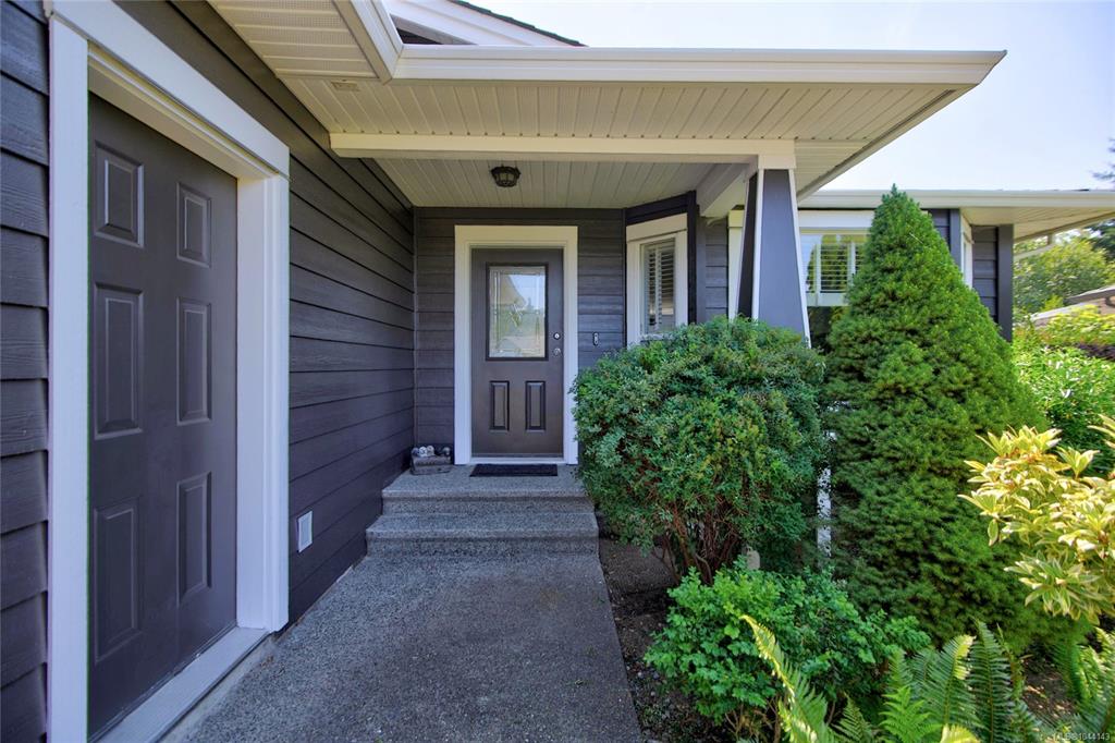 Fourth View of 5 Strathcona Crt, Campbell River, BC, V9H 1W3