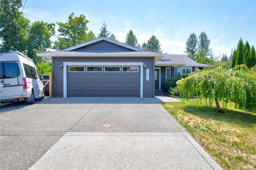 Fifth View of 5 Strathcona Crt, Campbell River, BC, V9H 1W3