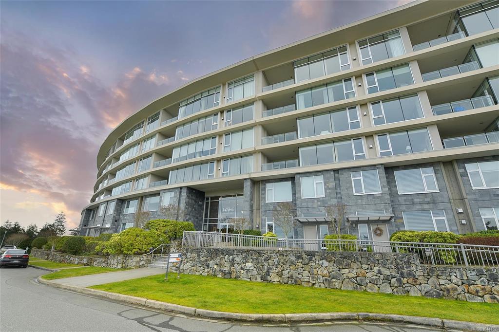 5332 Sayward Hill Cres, 1044152, BC,