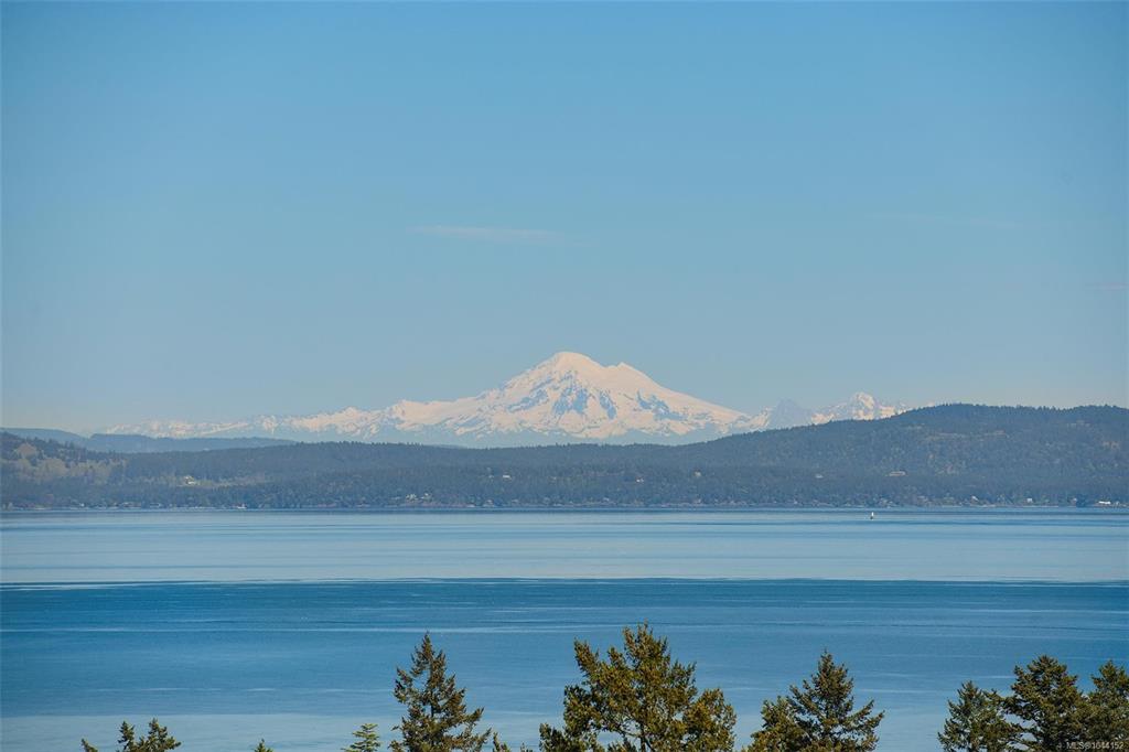 Fourth View of 5332 Sayward Hill Cres, The Wave, Saanich, BC, V8Y 3H8
