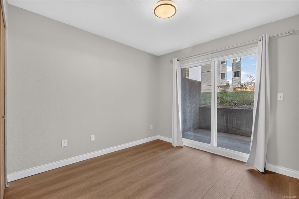 Fifth View of 200 Back Rd, Hollyridge Manor, Courtenay, BC, V9N 3W6