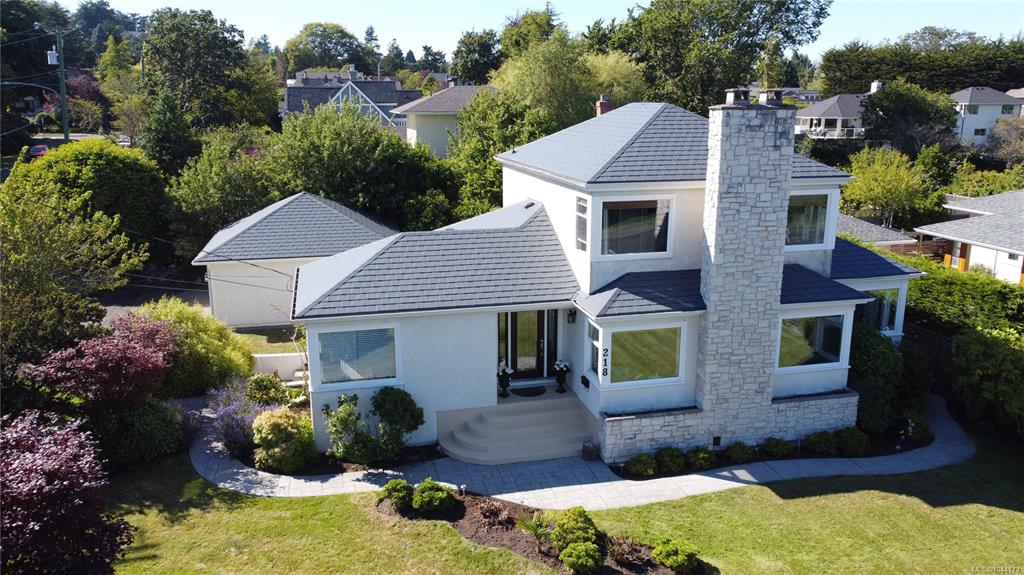 Fourth View of 218 Beach Dr, Oak Bay, BC, V8S 2M1