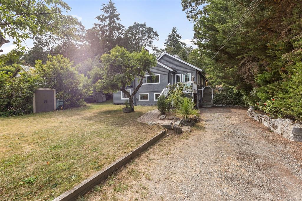 Third View of 4054 Grange Rd, Saanich, BC, V8Z 4V3
