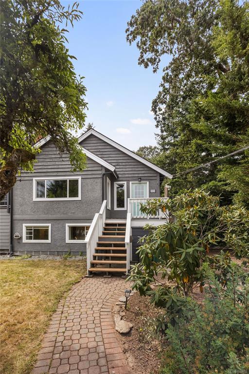 Fifth View of 4054 Grange Rd, Saanich, BC, V8Z 4V3