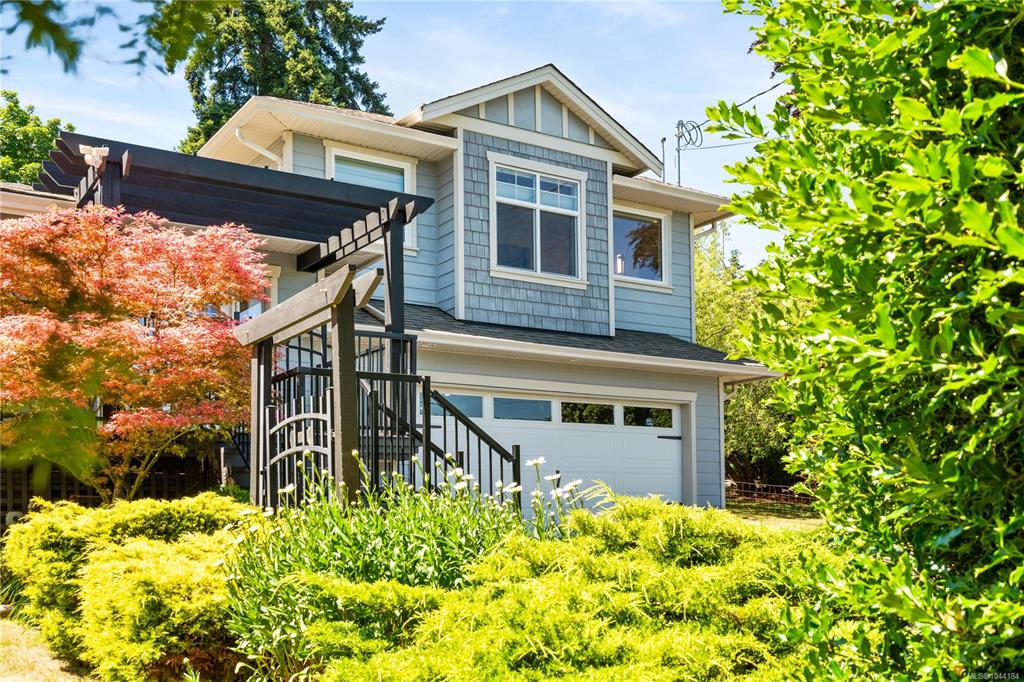 Fourth View of 2618 Mill Bay Rd, Mill Bay, BC, V8H 1C9