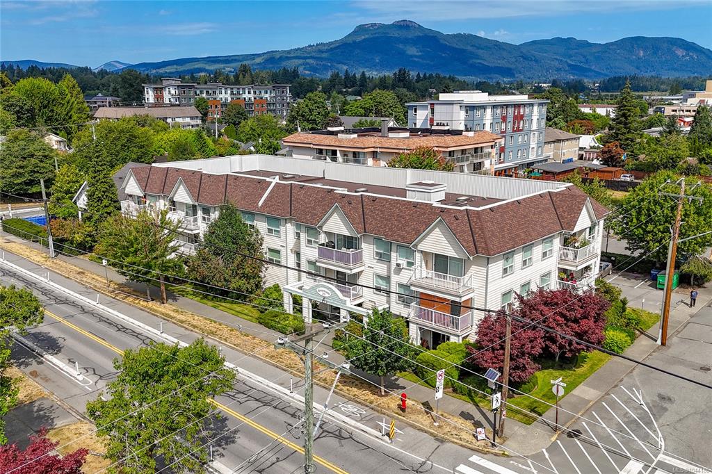 Third View of 273 Coronation Ave, THE ROSEWOOD, Duncan, BC, V9L 2T1