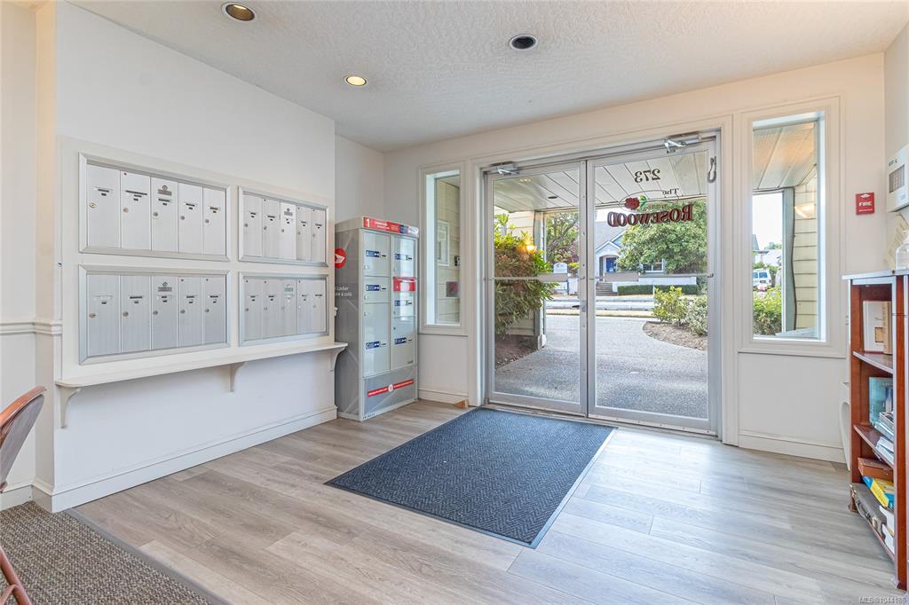 Fifth View of 273 Coronation Ave, THE ROSEWOOD, Duncan, BC, V9L 2T1