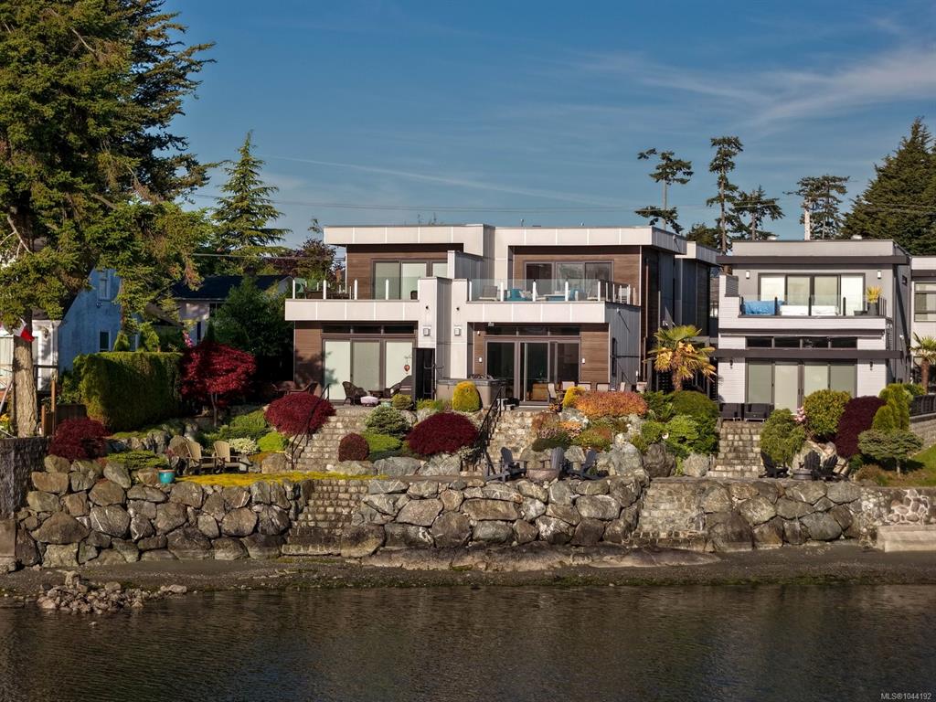 Third View of 10303 Resthaven Dr, Sidney, BC, V8L 3H2