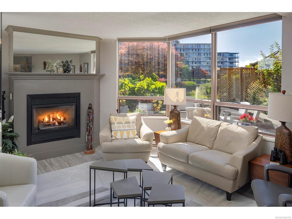 Fourth View of 636 Montreal St, Habourside, Victoria, BC, V8V 4Y1