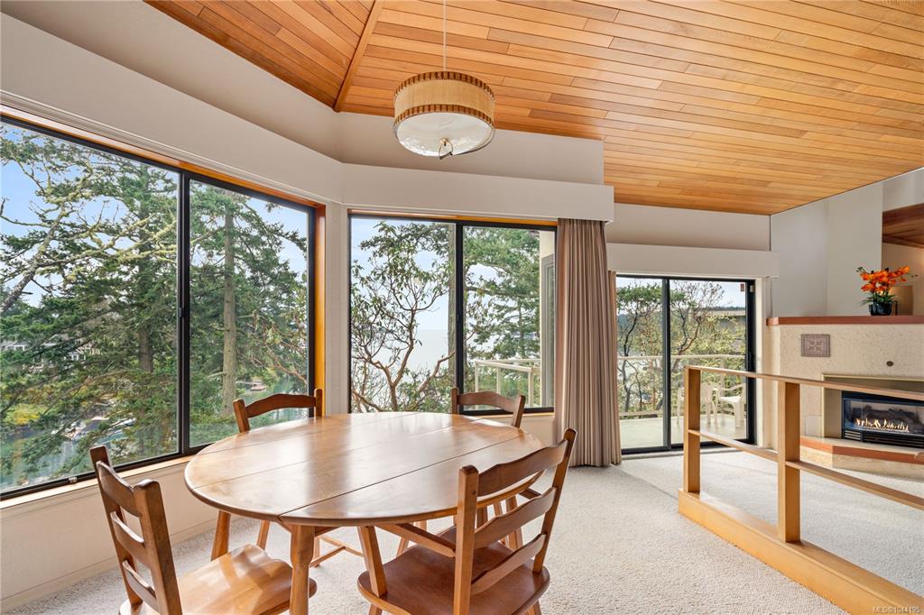 Fifth View of 312 Bessborough Ave, View Royal, BC, V9B 1T7