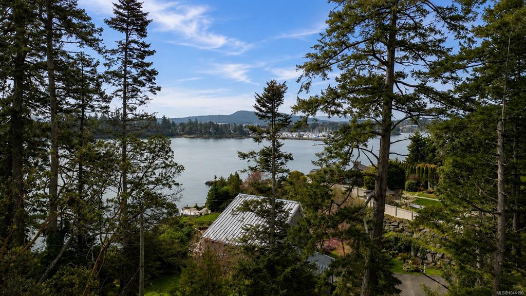Fourth View of 2452 Tryon Rd, North Saanich, BC, V8L 5H8