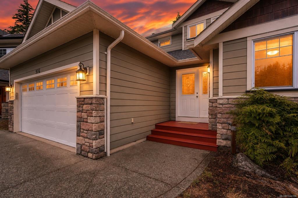 Fourth View of 976 Wild Blossom Crt, Langford, BC, V9C 4M8