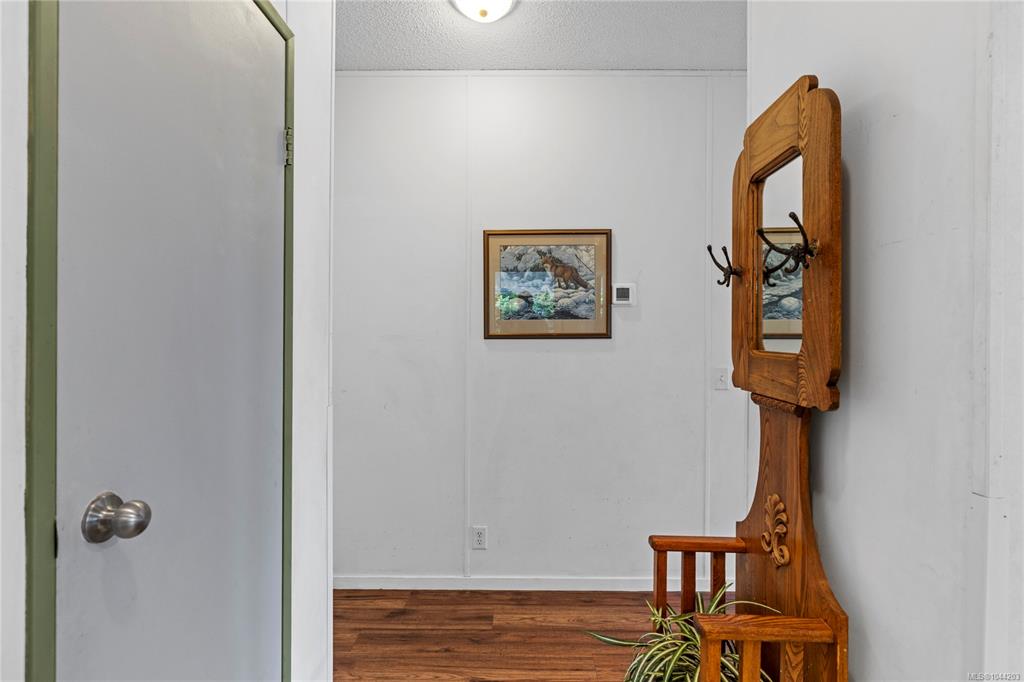 Fourth View of 1948 Valley Oak Dr, Nanaimo, BC, V9R 6N1