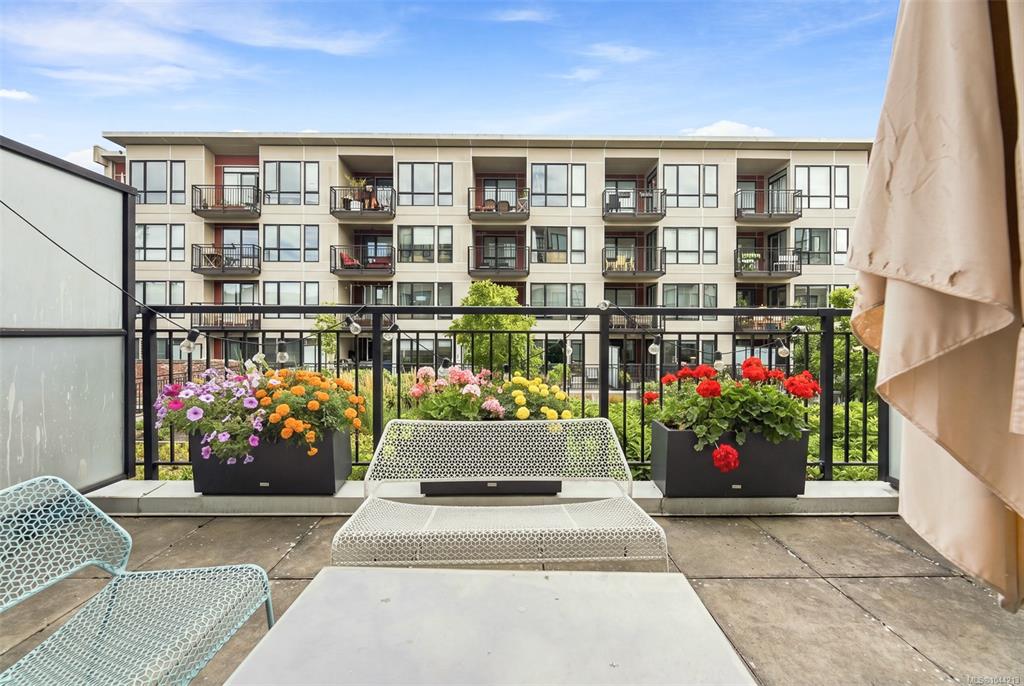 Fifth View of 517 Fisgard St, Victoria, BC, V8W 0C5