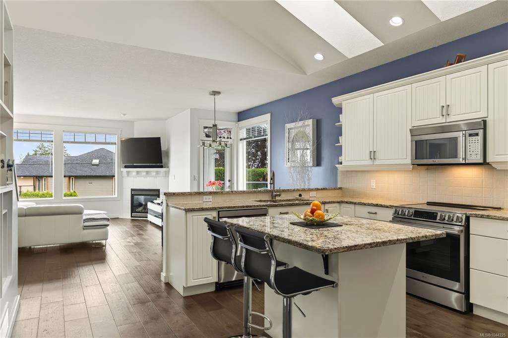 Fourth View of 500 Russell Rd, Quail's Gate, Ladysmith, BC, V9G 1W3