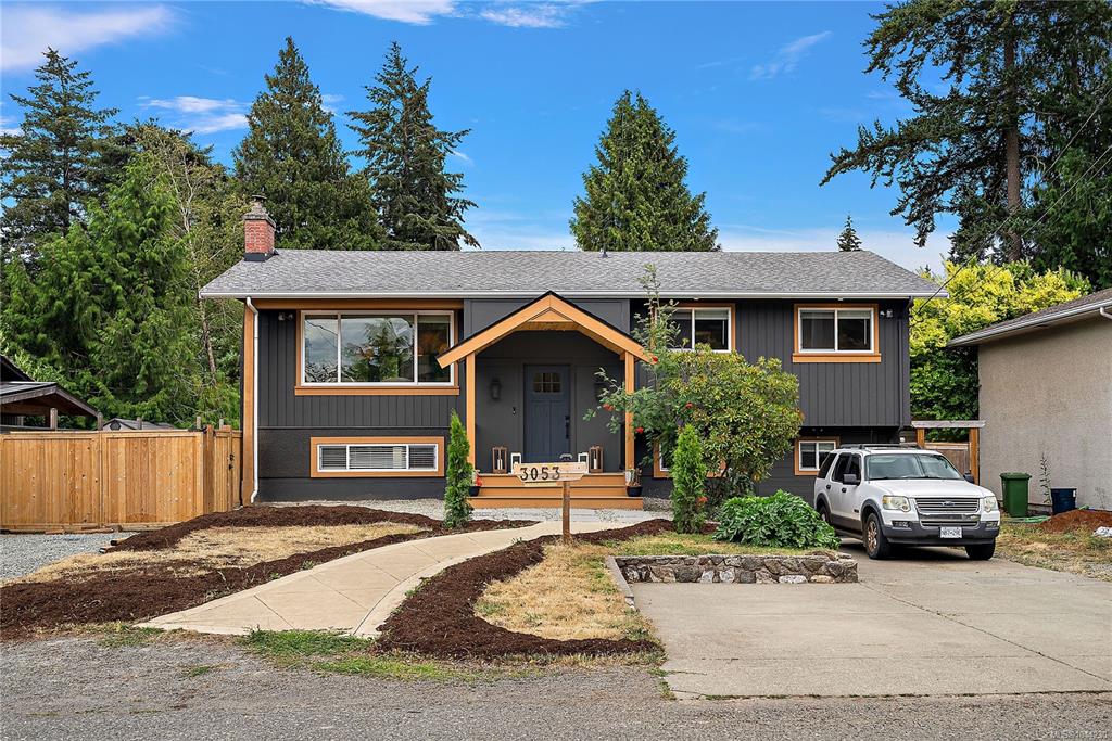 Third View of 3053 Jenner Rd, Colwood, BC, V9C 1N3