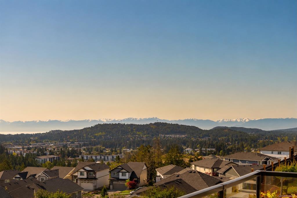 1122 Olivine Mews, 1044231, BC,