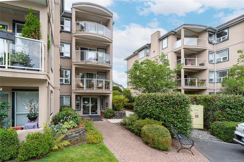 Fourth View of 3000 Oak St, CREEKSIDE VILLAGE, Chemainus, BC, V0R 1K1
