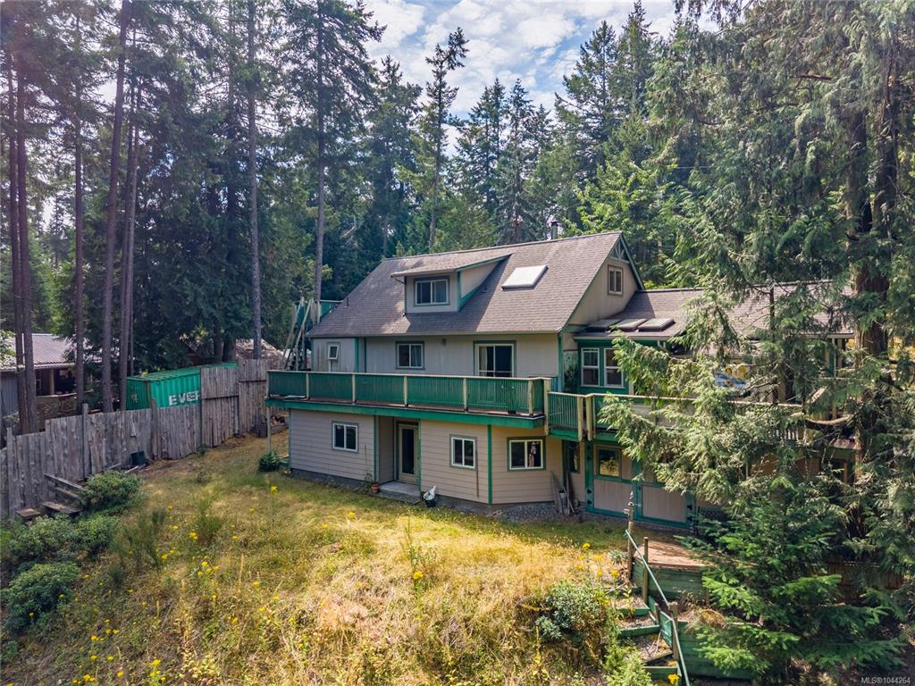 Fifth View of 3706 Starboard Cres, Pender Island, BC, V0N 2M0