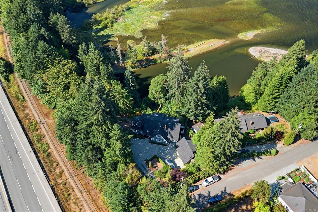 Fifth View of 302 Roland Rd, Ladysmith, BC, V9G 1X8