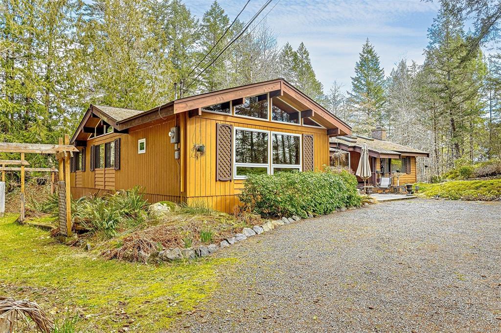 Fourth View of 2298 Munn Rd, Highlands, BC, V9E 1H5