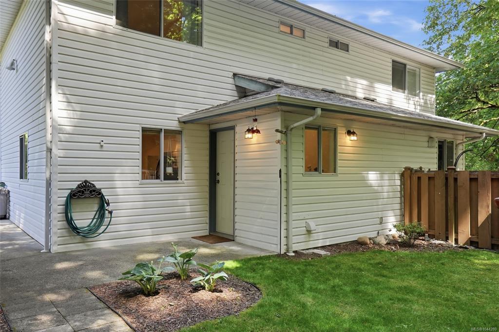 Third View of 184 Westwood Rd, Nanaimo, BC, V9R 6R8