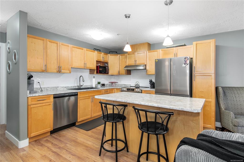 Third View of 701 Hilchey Rd, Campbell River, BC, V9W 0A2