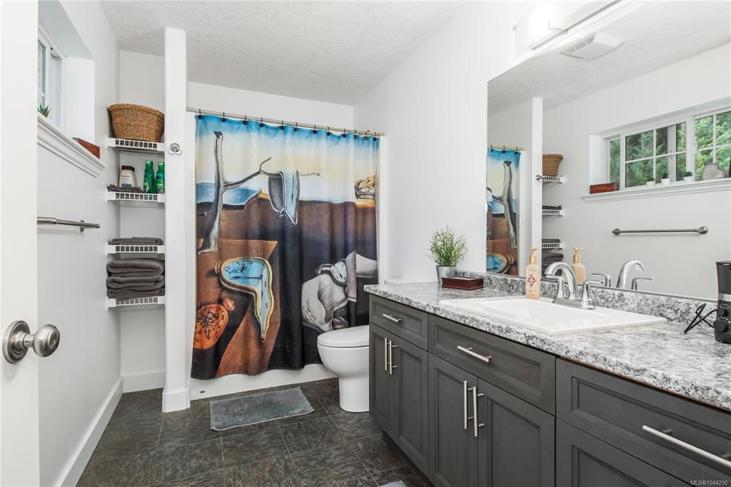 Fourth View of 701 Hilchey Rd, Campbell River, BC, V9W 0A2