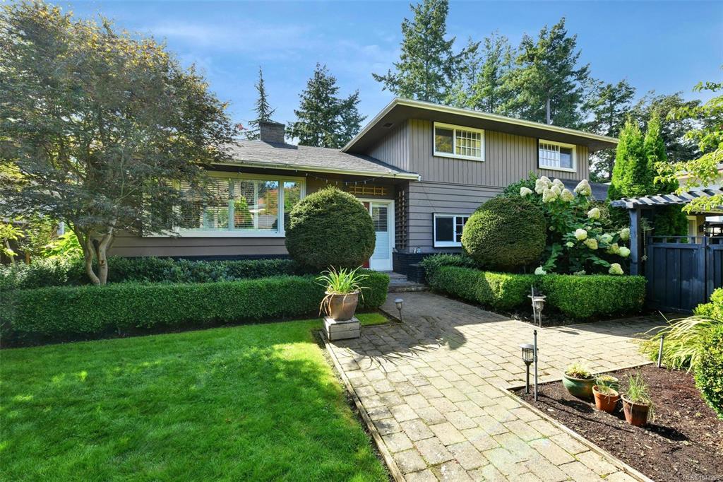 2065 Avondale Rd, 1044299, BC,