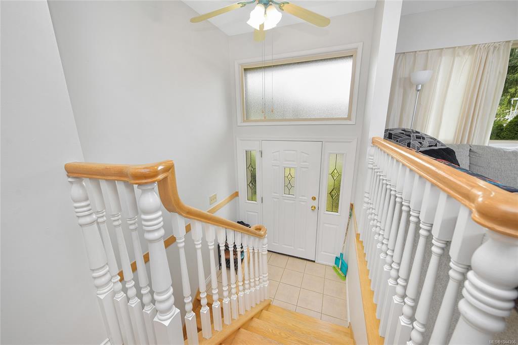 Fourth View of 3058 Carola Pl, Colwood, BC, V9C 1N1