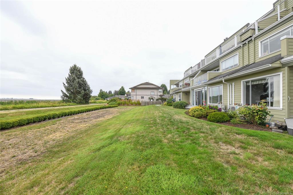 Fifth View of 2970 Cliffe Ave, Windsong Estates, Courtenay, BC, V9N 2L7