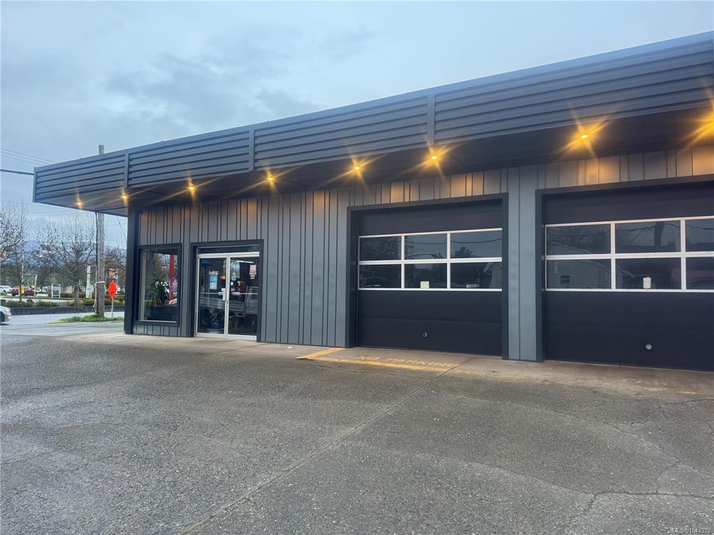Second View of 555 Coronation Ave, Duncan, BC, V9L 2T6