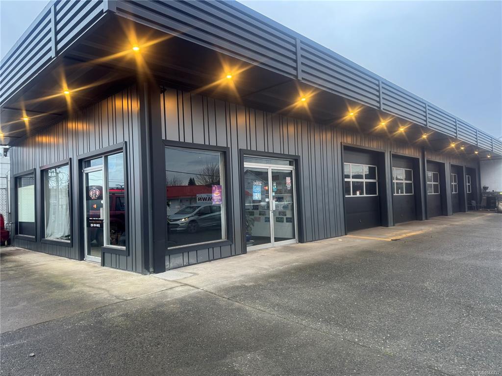 Fourth View of 555 Coronation Ave, Duncan, BC, V9L 2T6