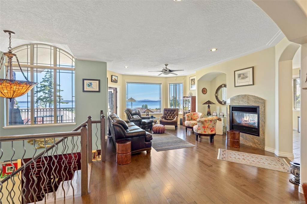 7012 Island View Pl, 1044335, BC,