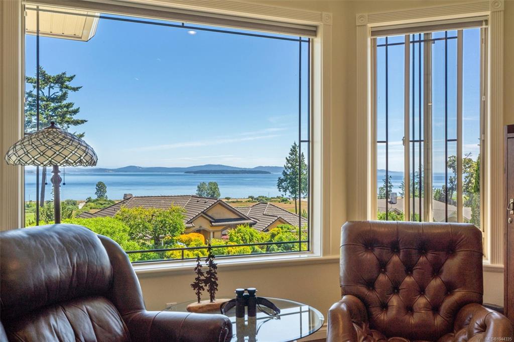 Third View of 7012 Island View Pl, Central Saanich, BC, V8M 2J6