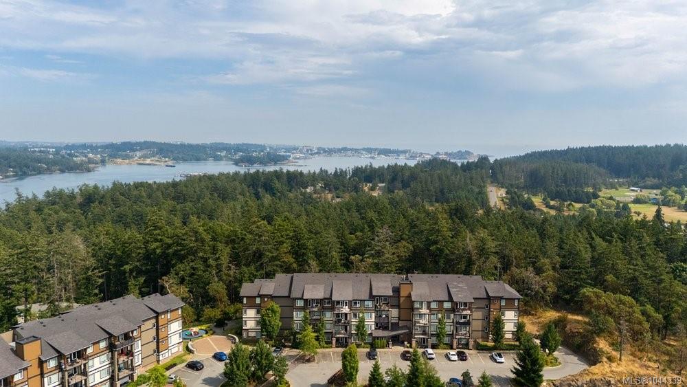 Second View of 286 Wilfert Rd, COHO, View Royal, BC, V9C 1A3
