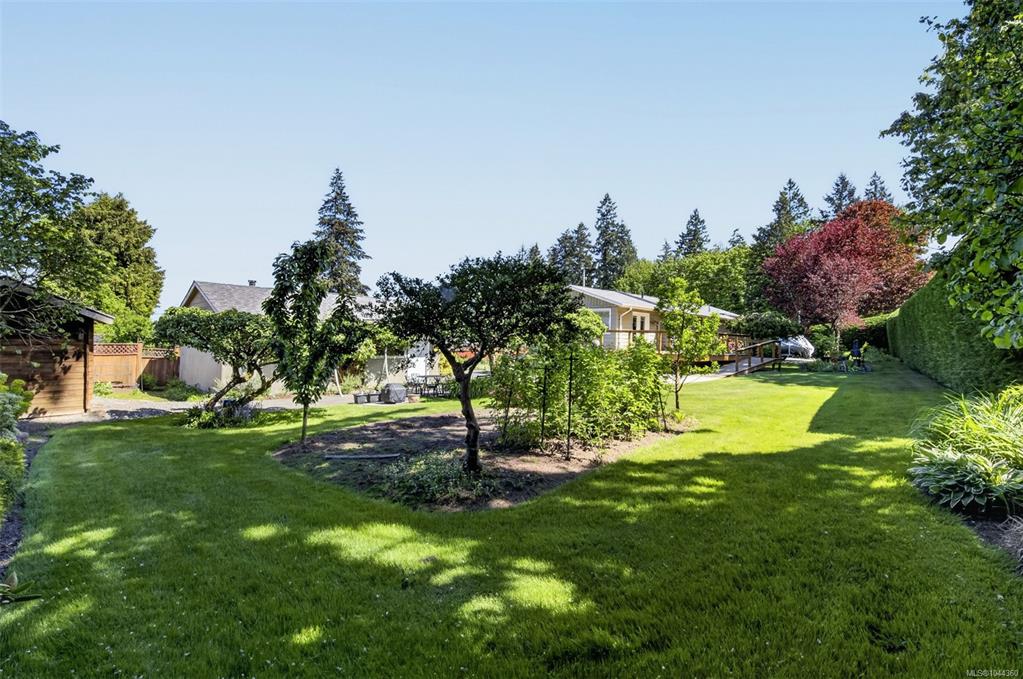 Fifth View of 3475 Seacloud Rd, Saltair, BC, V0R 1K2