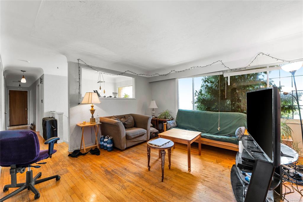 Third View of 4479 Majestic Dr, Saanich, BC, V8N 3H7