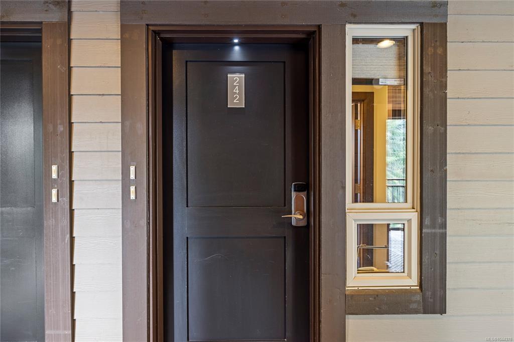 Fourth View of 1175 Resort Dr, Sunrise Ridge Waterfront Resort, Parksville, BC, V9P 2E3