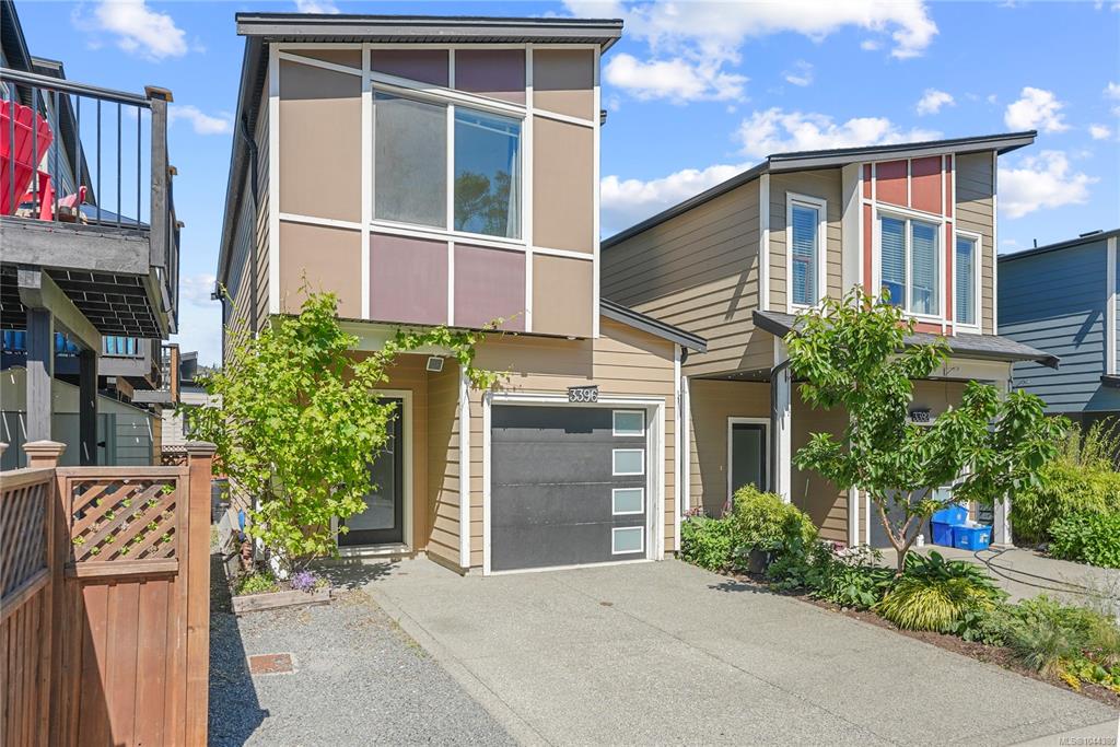 3396 Crossbill Terr, 1044380, BC,