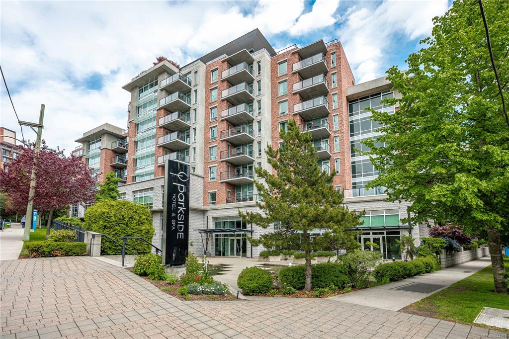 Second View of 810 Humboldt St, PARKSIDE, Victoria, BC, V8V 5B1
