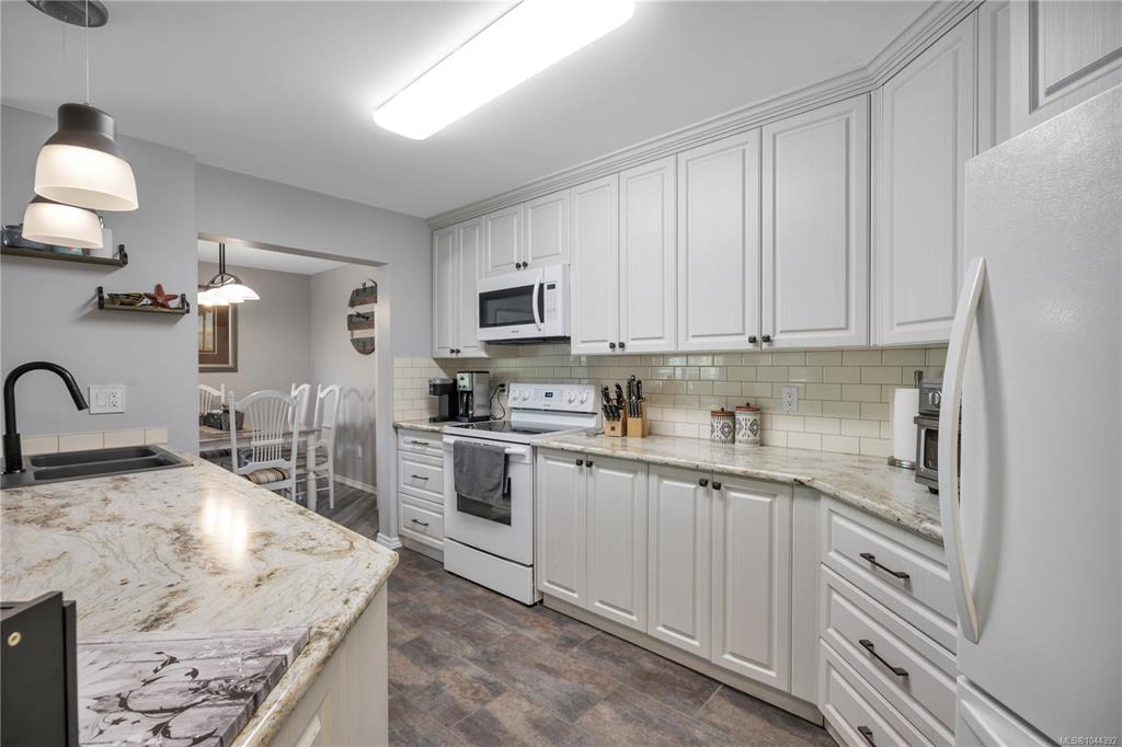 Fifth View of 770 Poplar St, BRECHIN VIEWS, Nanaimo, BC, V9S 2H6