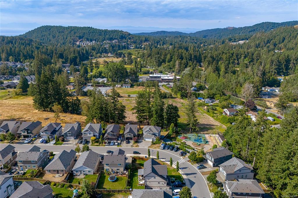 Fifth View of 3568 Honeycrisp Ave, Langford, BC, V9C 0N5