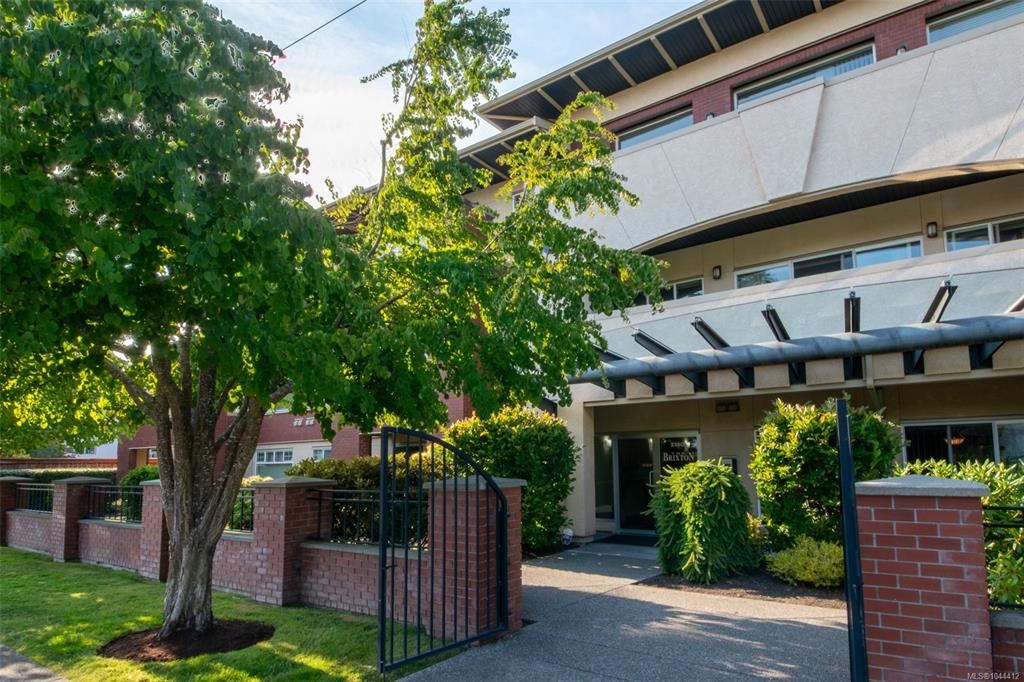 2380 Brethour Ave, 1044412, BC,