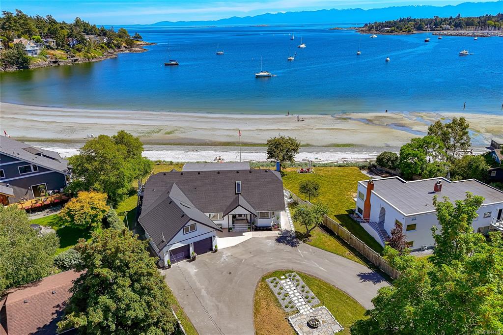 3905 B Cadboro Bay Rd, 1044424, BC,