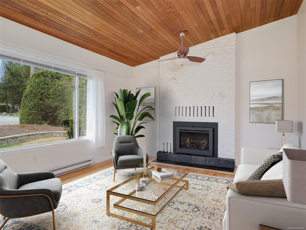Fourth View of 7927 Wallace Dr, Central Saanich, BC, V8M 1L4